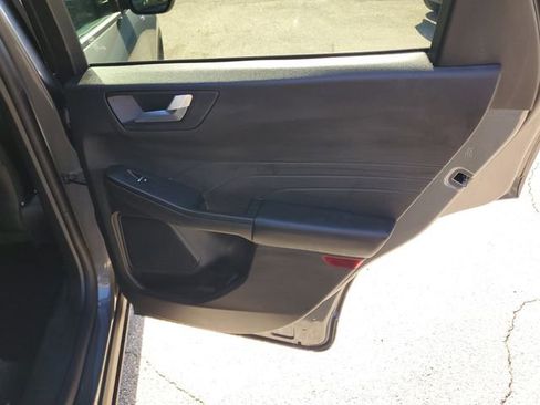 Used 2025 Ford Escape ST-Line image 30