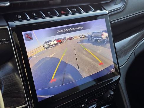 Used 2023 Jeep Grand Cherokee L Limited image 8