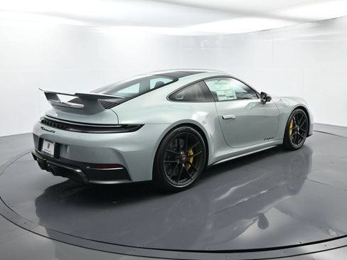 Certified 2025 Porsche 911 Carrera GTS RWD image 15