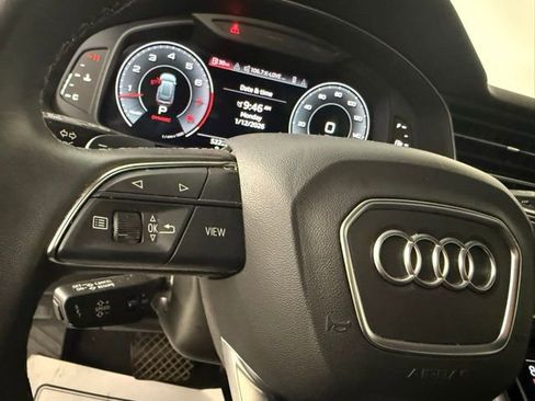 Used 2022 Audi Q8 Premium Plus image 16