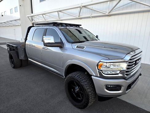 Used 2024 RAM 3500 Limited w/ Safety Group image 3