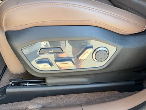 Certified 2024 Kia EV9 Land image 19