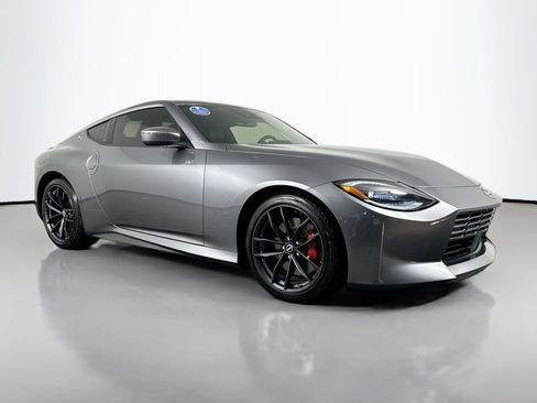 Used 2024 Nissan Z Performance w/ Floor Mat Package image 4