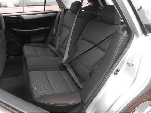 Used 2019 Subaru Outback 2.5i image 23