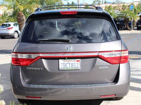 Used 2013 Honda Odyssey Touring Elite image 8