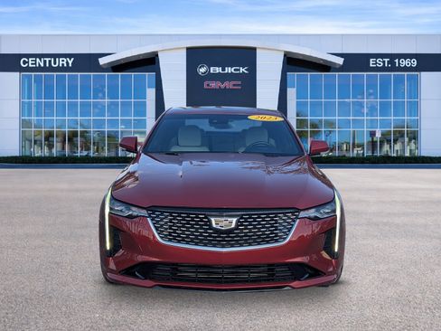 Used 2023 Cadillac CT4 Luxury image 2