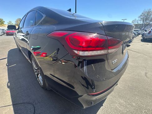 Used 2018 Genesis G80 3.3T Sport RWD image 12