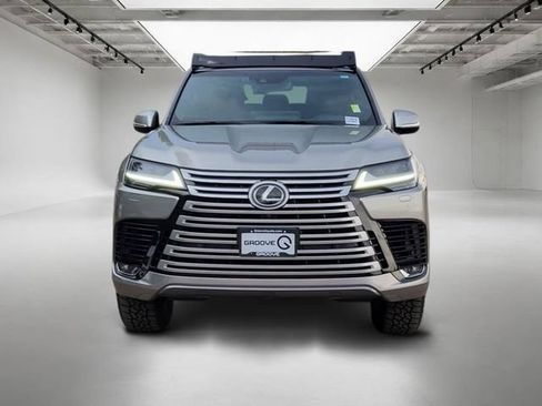 Used 2024 Lexus LX 600 4WD w/ Luxury Package image 9