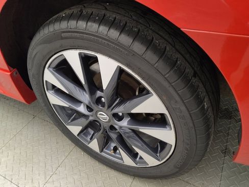 Used 2019 Nissan Sentra SR FWD image 31