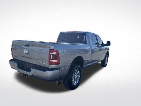 Used 2024 RAM 2500 Laramie AWD/4WD image 5