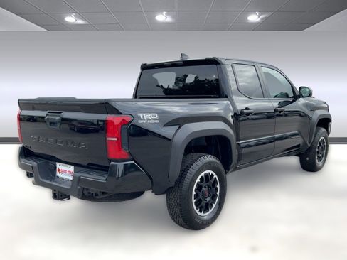 Used 2024 Toyota Tacoma SR5 image 9