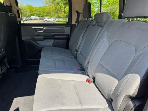 Used 2019 RAM 1500 Big Horn AWD/4WD image 40
