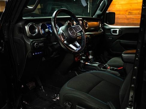 Used 2022 Jeep Wrangler Unlimited Rubicon 4xe w/ Cold Weather Group image 8