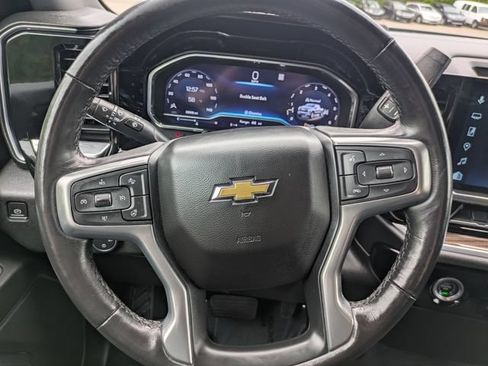 Used 2022 Chevrolet Silverado 1500 LT AWD/4WD image 21