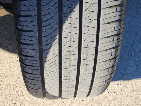 Used 2025 Ford Explorer Platinum w/ Ultimate Package image 12