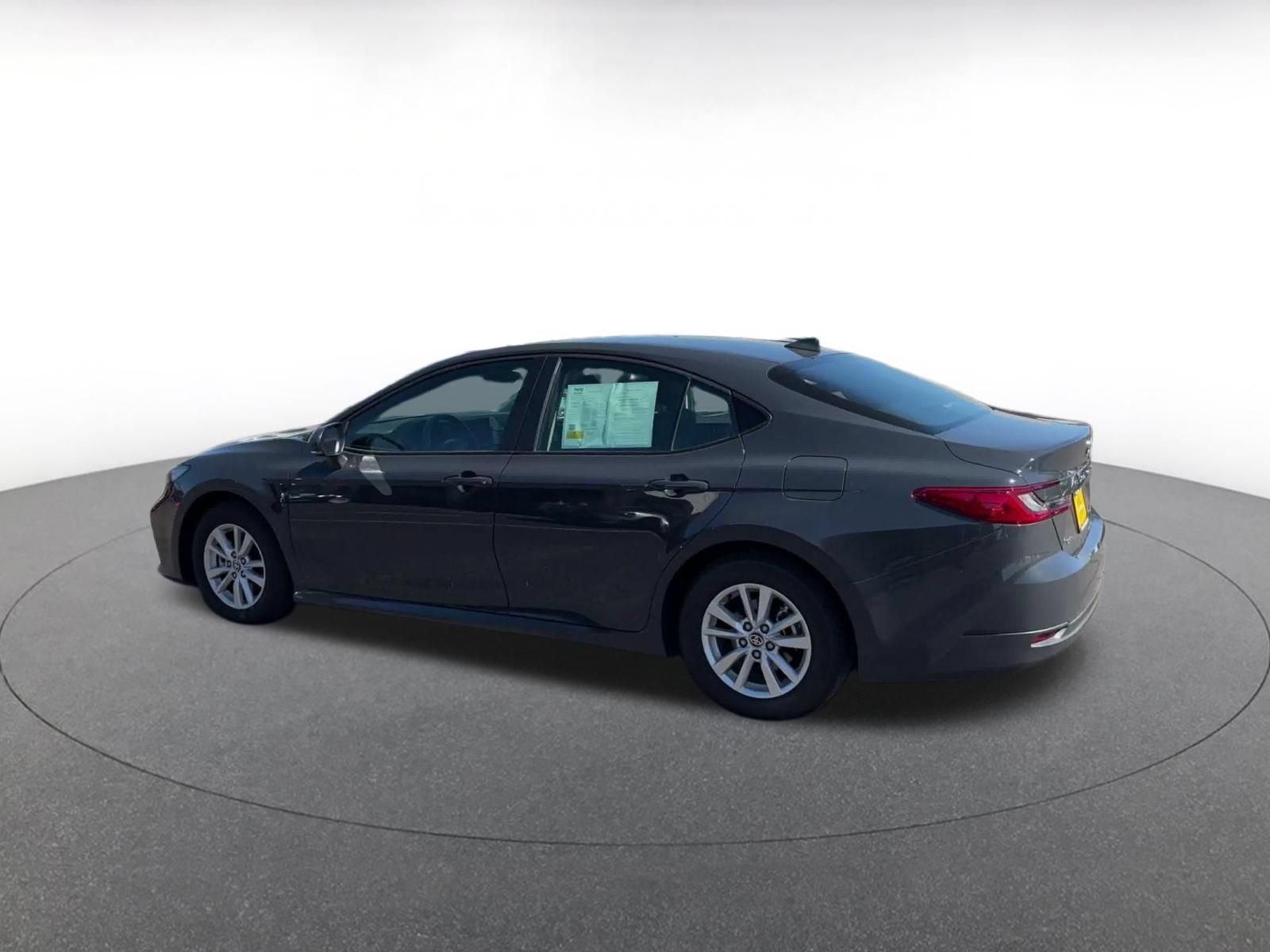 Used 2026 Toyota Camry LE FWD image 9