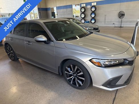 Used 2023 Honda Civic EX image 2