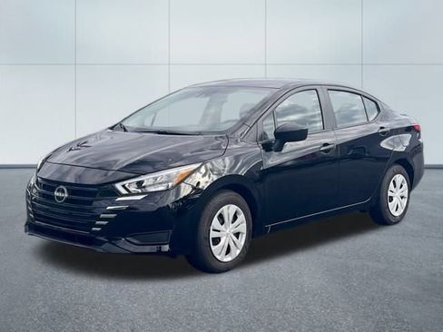 Certified 2025 Nissan Versa S image 7