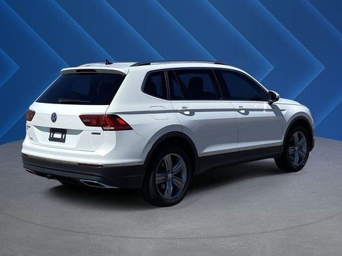 Used 2020 Volkswagen Tiguan SEL AWD/4WD image 3