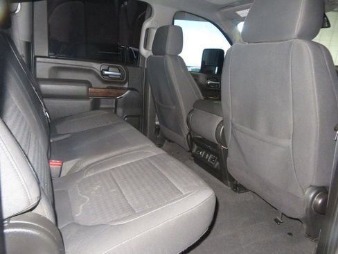 Used 2021 GMC Sierra 3500 SLE w/ SLE Value Package image 31