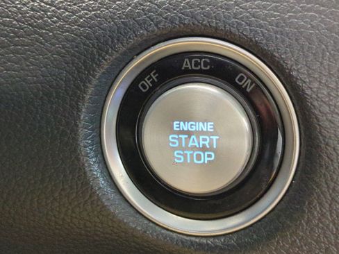 Used 2017 Genesis G80 3.8 image 29