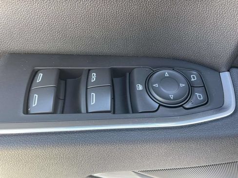 Used 2025 Chevrolet Silverado 1500 LT RWD image 17