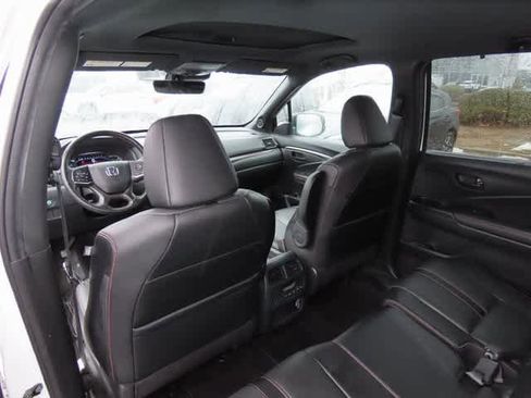Certified 2022 Honda Pilot TrailSport image 16