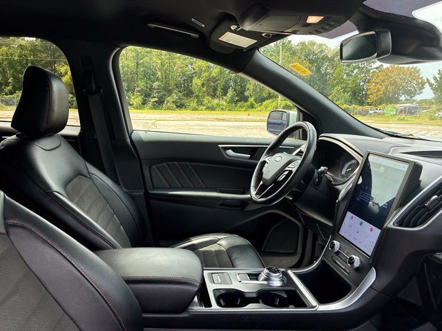 Certified 2024 Ford Edge ST-Line AWD/4WD image 23