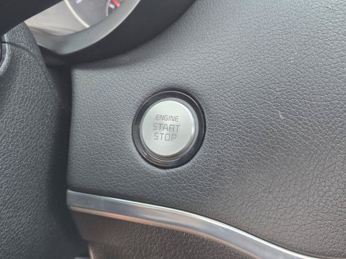 Used 2019 Kia Stinger RWD image 11