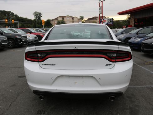 Used 2020 Dodge Charger GT w/ Plus Group image 3