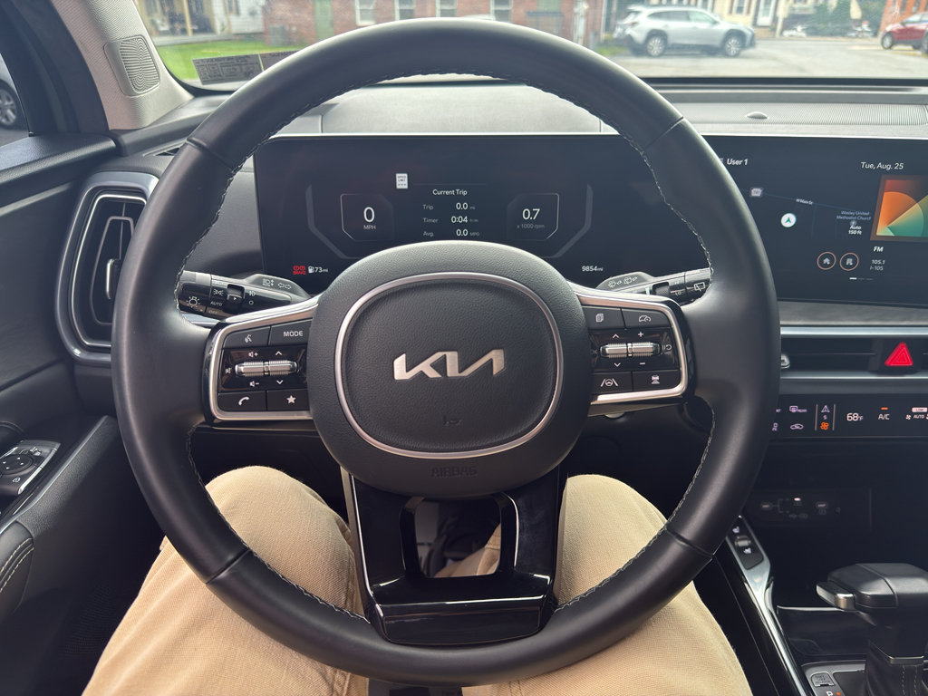 Used 2024 Kia Sorento SX AWD/4WD image 12
