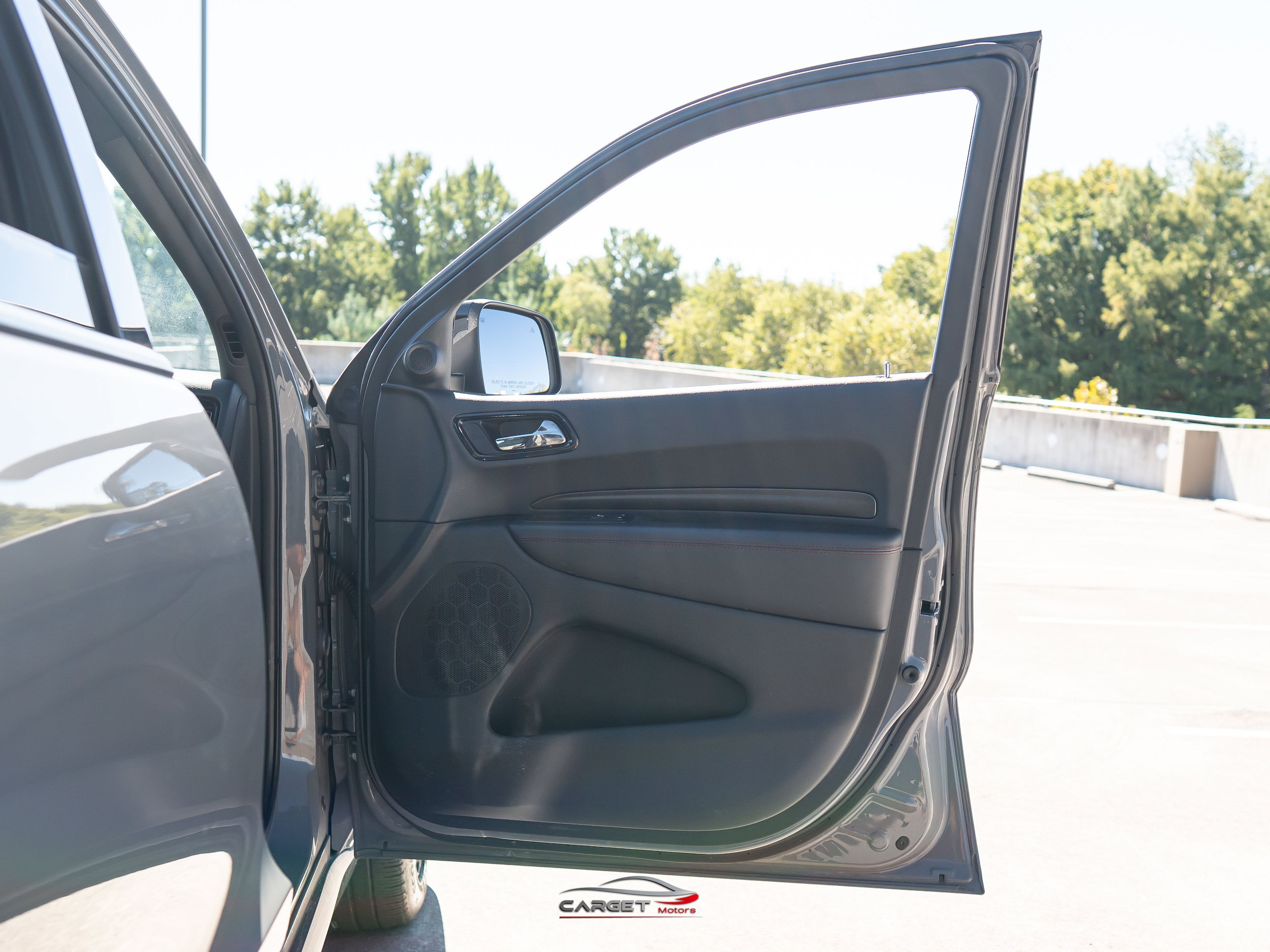 Used 2023 Dodge Durango R/T w/ Tow 'N Go Package AWD/4WD image 42