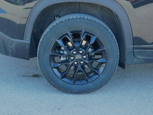 Used 2024 Chevrolet Traverse LT w/ Midnight/Sport Edition image 35