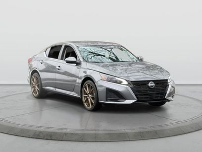 Used 2023 Nissan Altima 2.5 SV