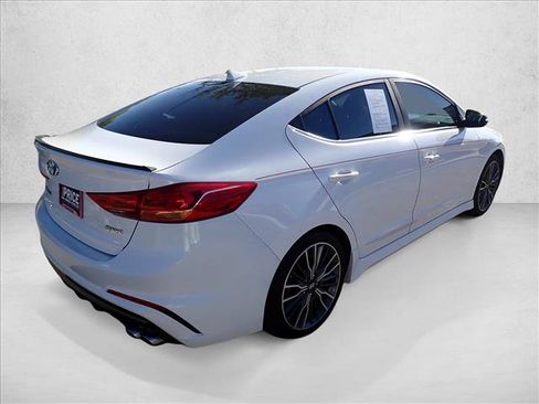 Used 2018 Hyundai Elantra Sport w/ Cargo Package FWD image 4
