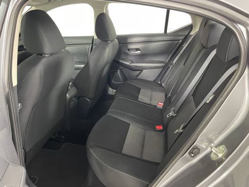 Used 2022 Nissan Sentra SV FWD image 17
