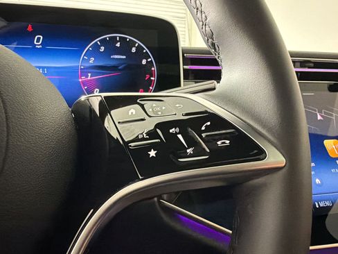 Used 2025 Mercedes-Benz E 350 Sedan image 23