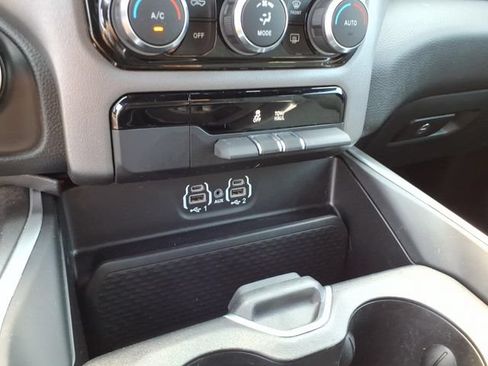 Used 2023 RAM 1500 Big Horn AWD/4WD image 13