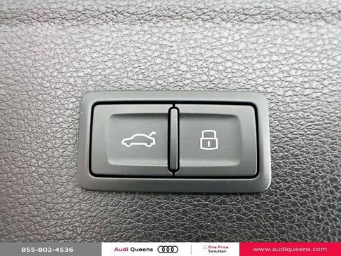 Certified 2023 Audi Q5 2.0T Premium w/ Convenience Package AWD/4WD image 10