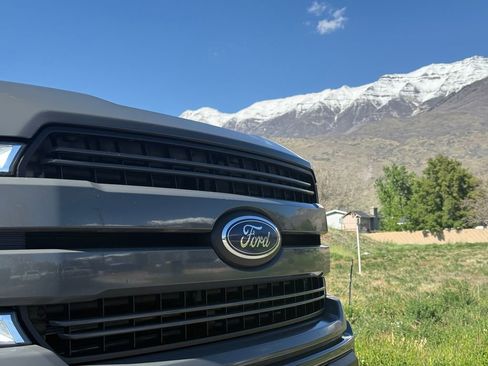 Used 2020 Ford F150 Lariat w/ Equipment Group 502A Luxury AWD/4WD image 19