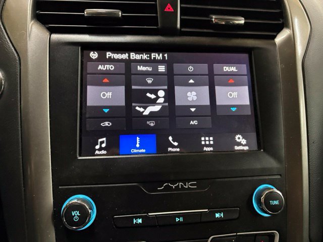 Used 2019 Ford Fusion SE FWD image 32