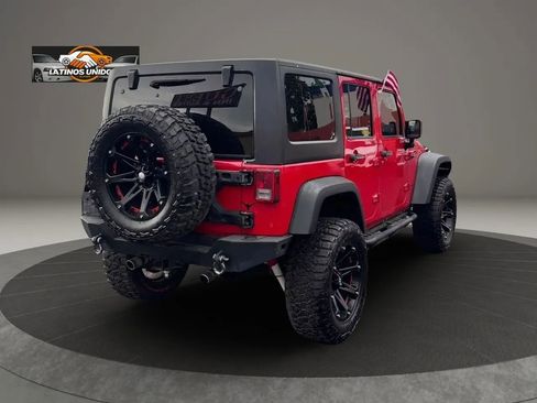 Used 2014 Jeep Wrangler Unlimited Rubicon w/ Connectivity Group AWD/4WD image 5