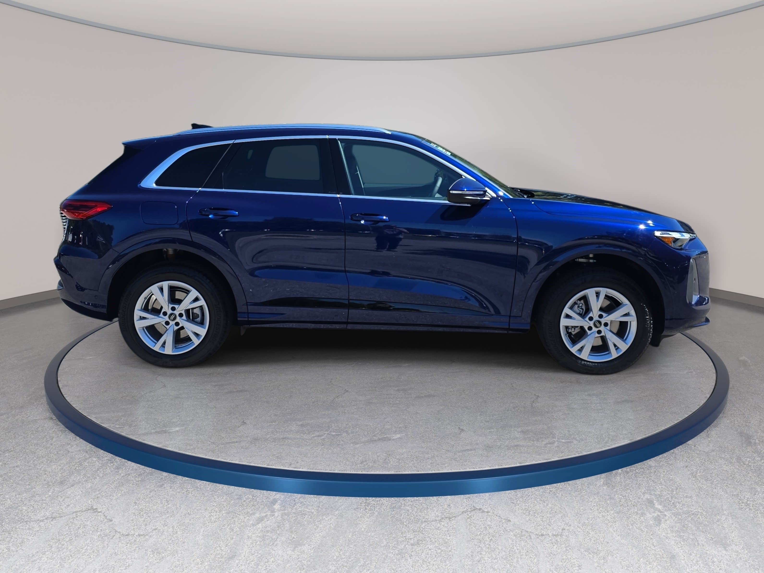 New 2026 Audi Q5 Premium AWD/4WD image 4