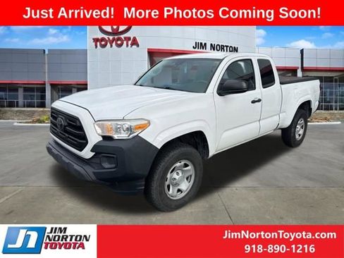 Used 2019 Toyota Tacoma SR RWD image 3