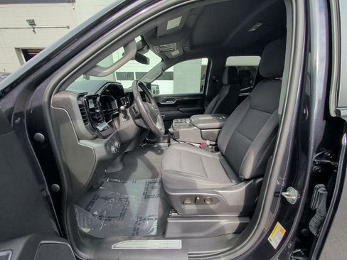 Used 2022 Chevrolet Silverado 1500 LT image 11