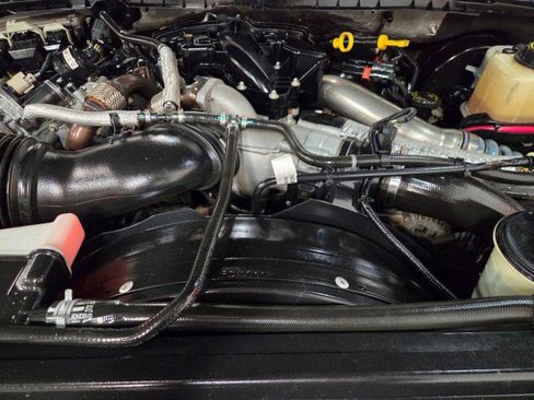 Used 2017 Ford F250 Lariat w/ Lariat Value Package image 95