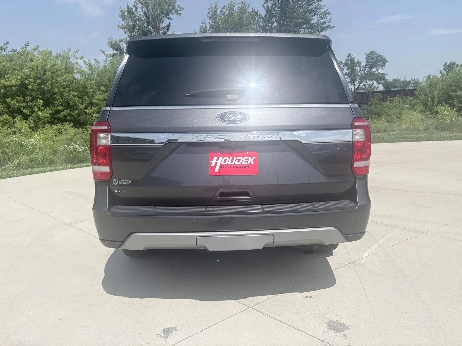 Used 2019 Ford Expedition XLT AWD/4WD image 5