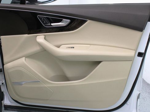 Used 2019 Audi Q7 3.0T Prestige w/ Prestige Package image 55