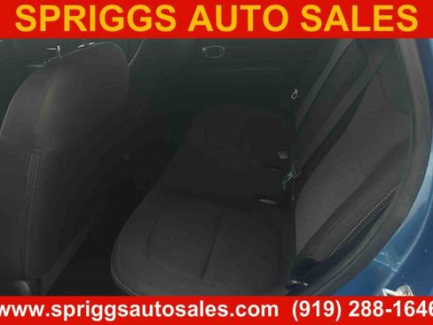 Used 2018 Kia Soul + FWD image 6
