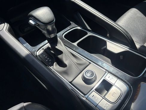 Used 2023 Kia Telluride S image 22